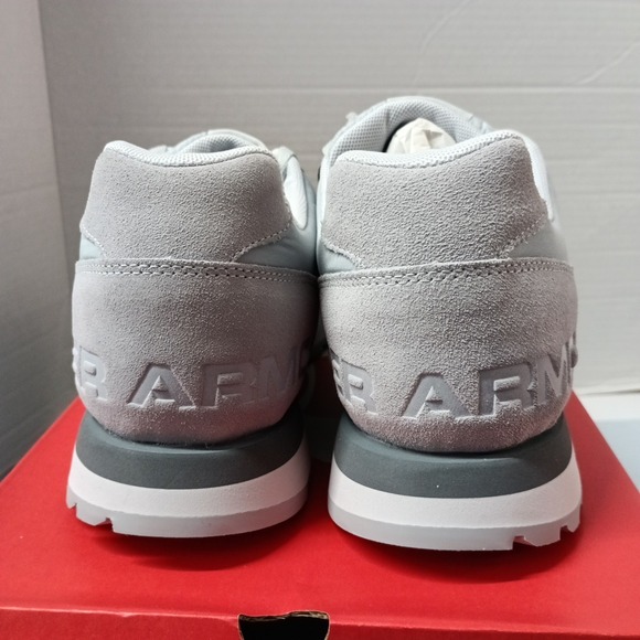 Under Armour Essential Runner Shoes Men SZ 11 Grey Running Sneakers 3028408-107 - Picture 4 of 8